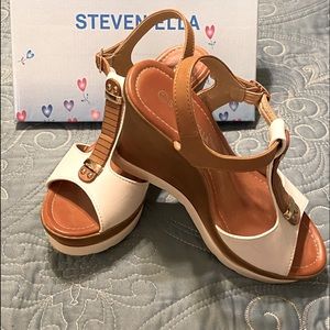 Steven Ella wedges
